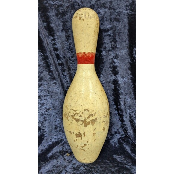 Vintage Bowling Pin For Home Decor Or Upcycle Crafting - Picture 1 of 5